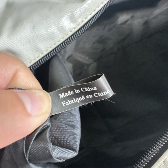 Victoria's Secret | Black & White Duffle Gym Bag Weekender Tote | One Size - Picture 13 of 16